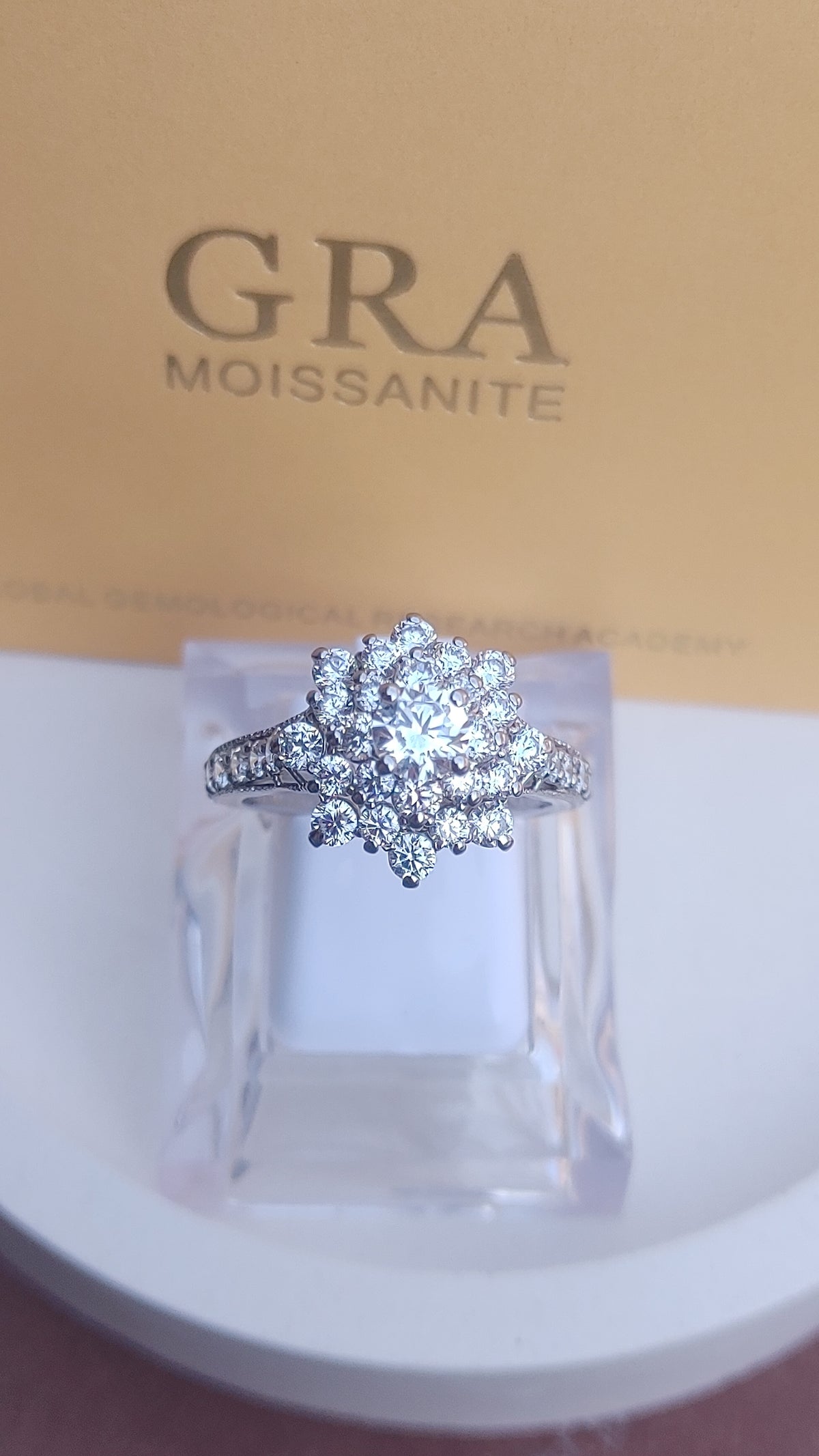 925 SILVER STERLING RING WITH MOISSANITE DIAMOND