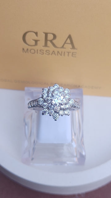 925 SILVER STERLING RING WITH MOISSANITE DIAMOND