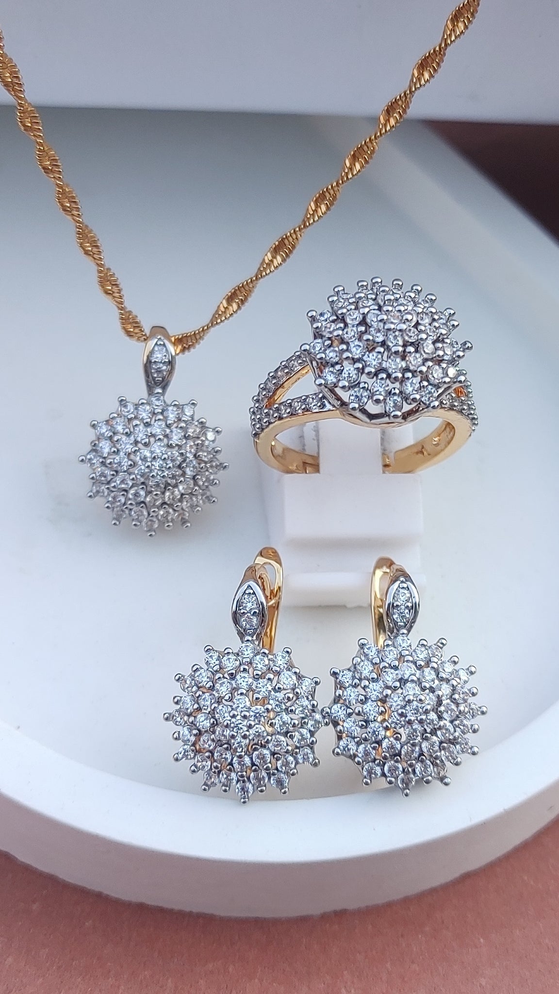 💎Diamond Cut Zircon Locket Set | 22K Gold Polish (3Yrs. Warranty) | MK-305