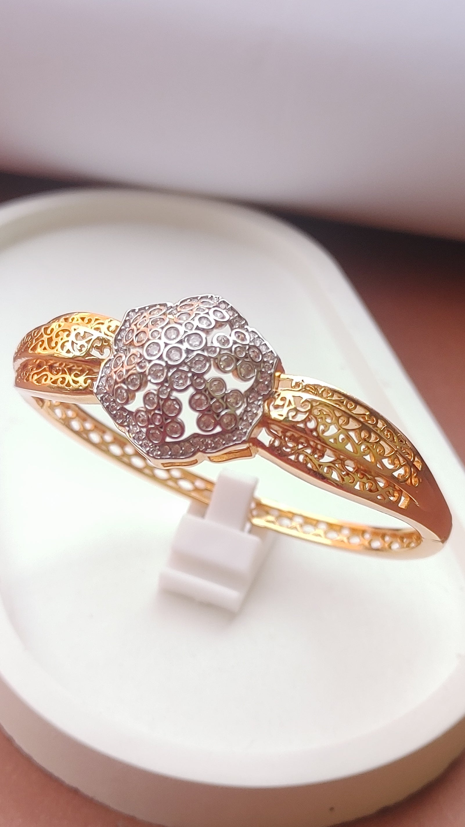 22K GOLD PLATED| REAL ZIRCONS| ADJUSTABLE | 1 YEAR WARRANTY |BRACELET