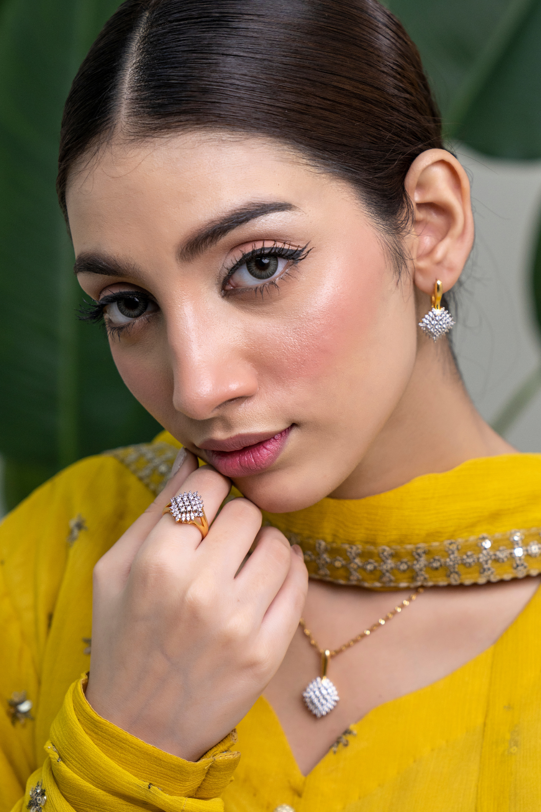 💎Diamond Cut Zircon Locket Set | 22K Gold Polish (3Yrs. Warranty) | MK-380