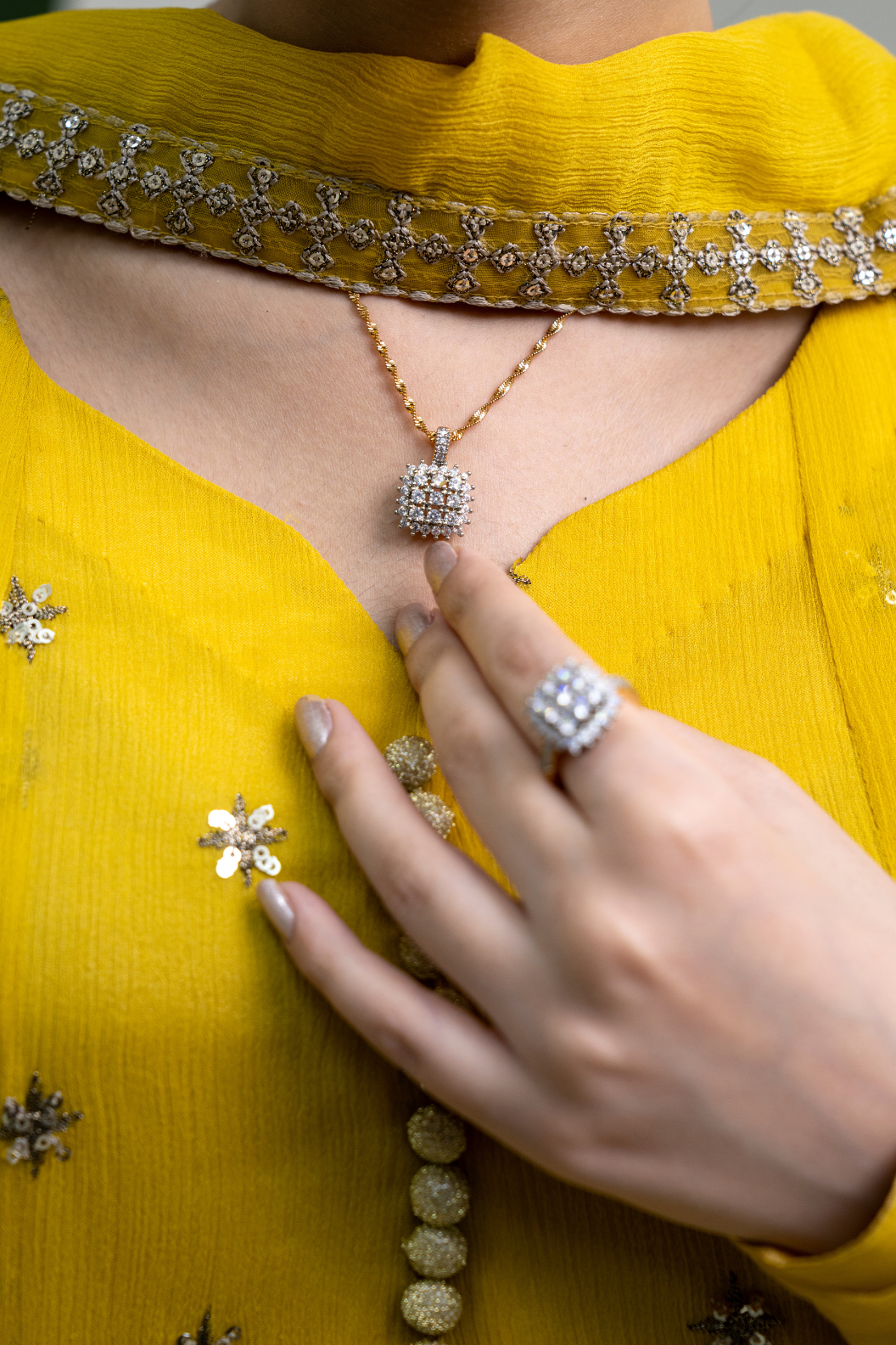 💎Diamond Cut Zircon Locket Set | 22K Gold Polish (3Yrs. Warranty) | MK-385