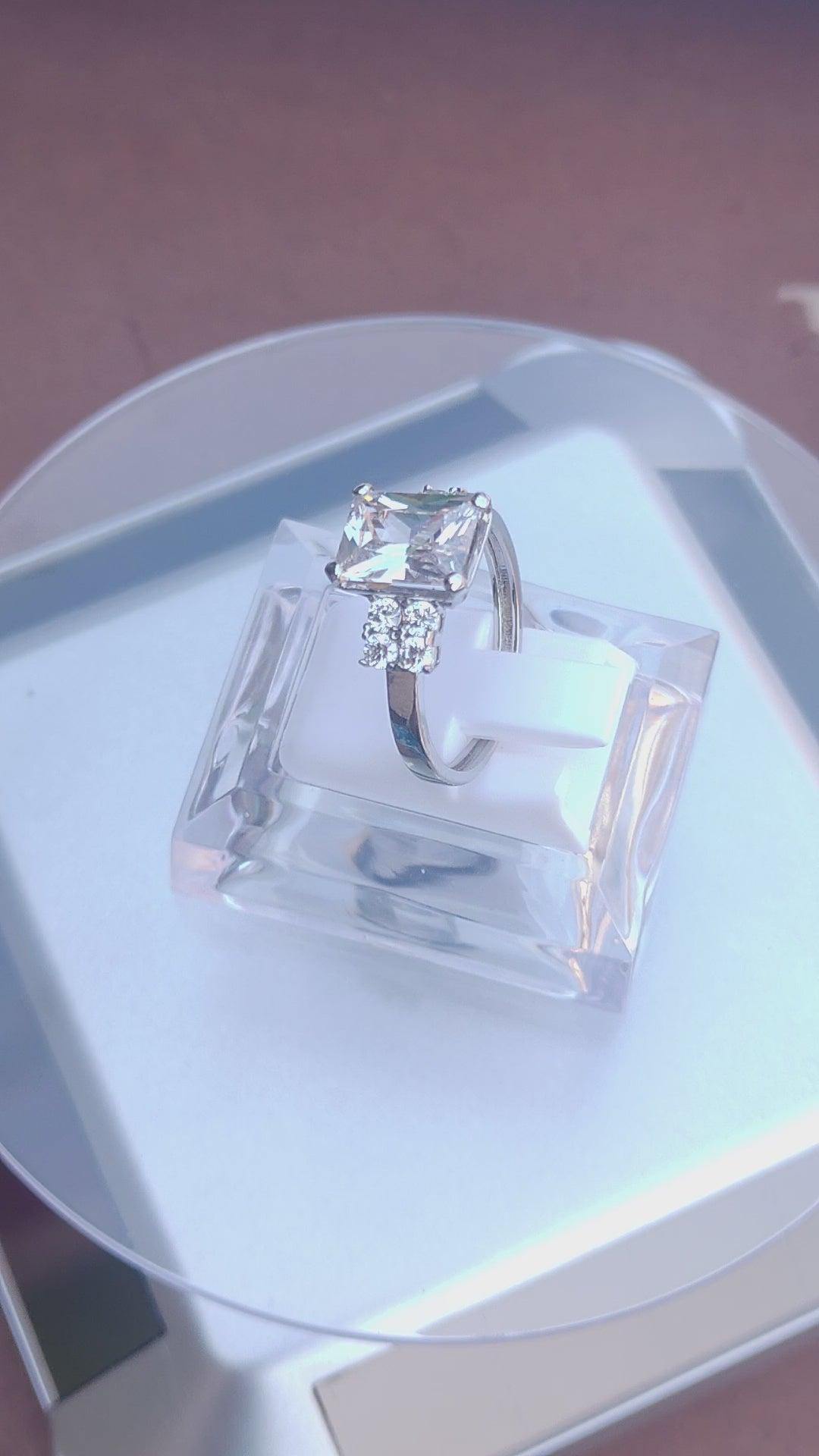 925 SILVER STERLING RING WITH MOISSANITE DIAMOND