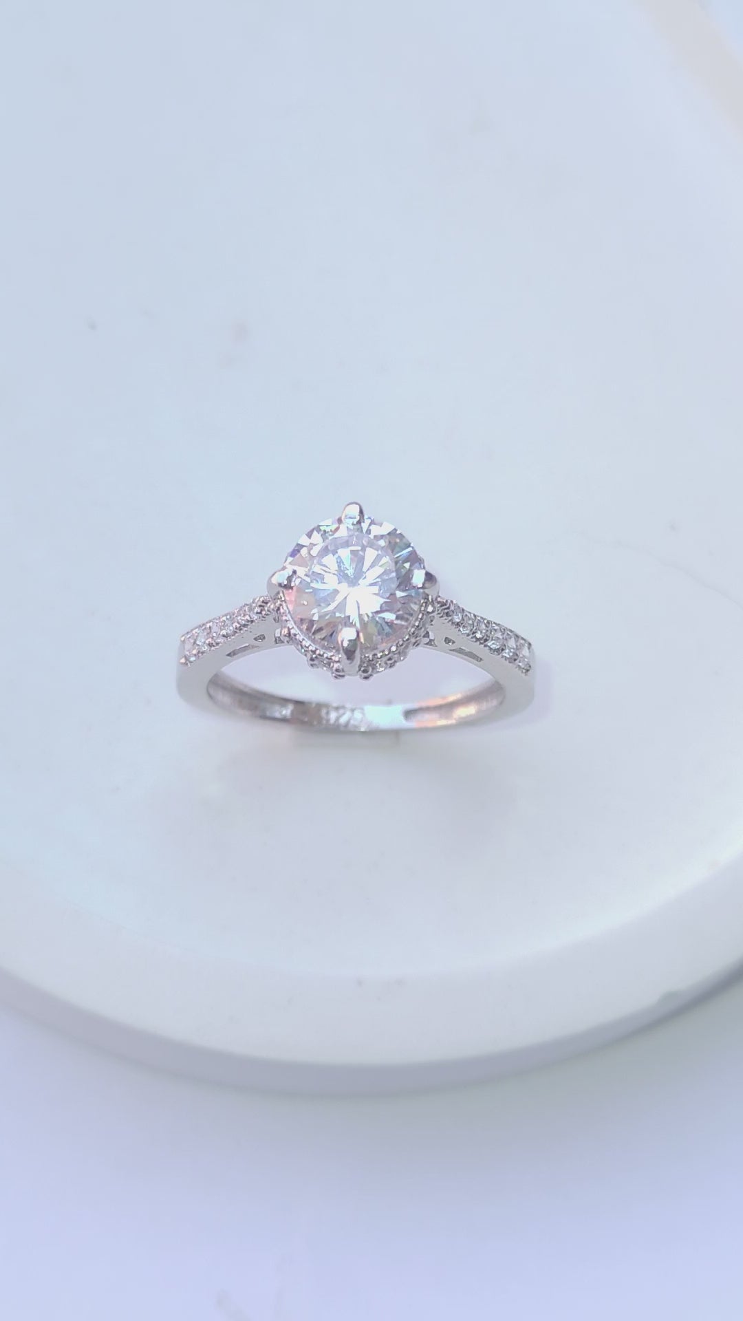 925 SILVER STERLING RING WITH MOISSANITE DIAMOND