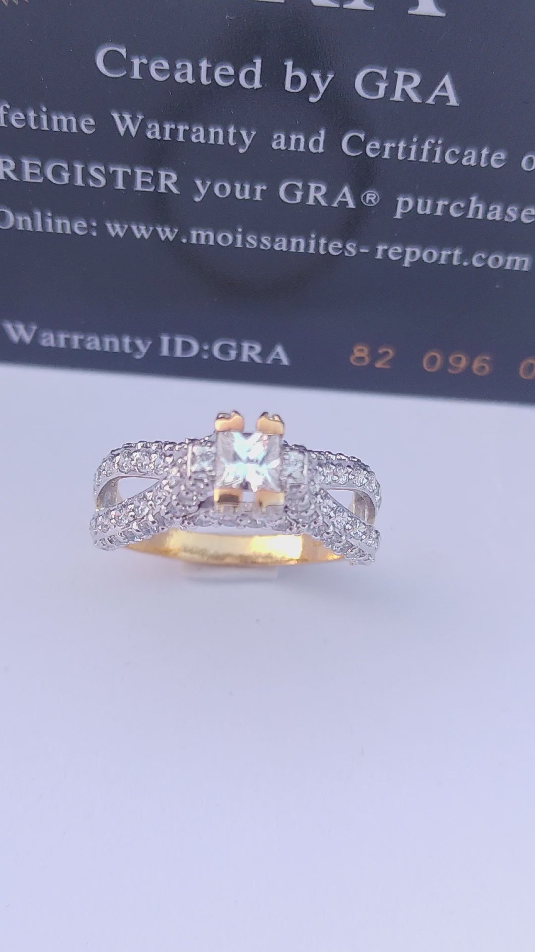 925 SILVER STERLING RING WITH MOISSANITE DIAMOND S14