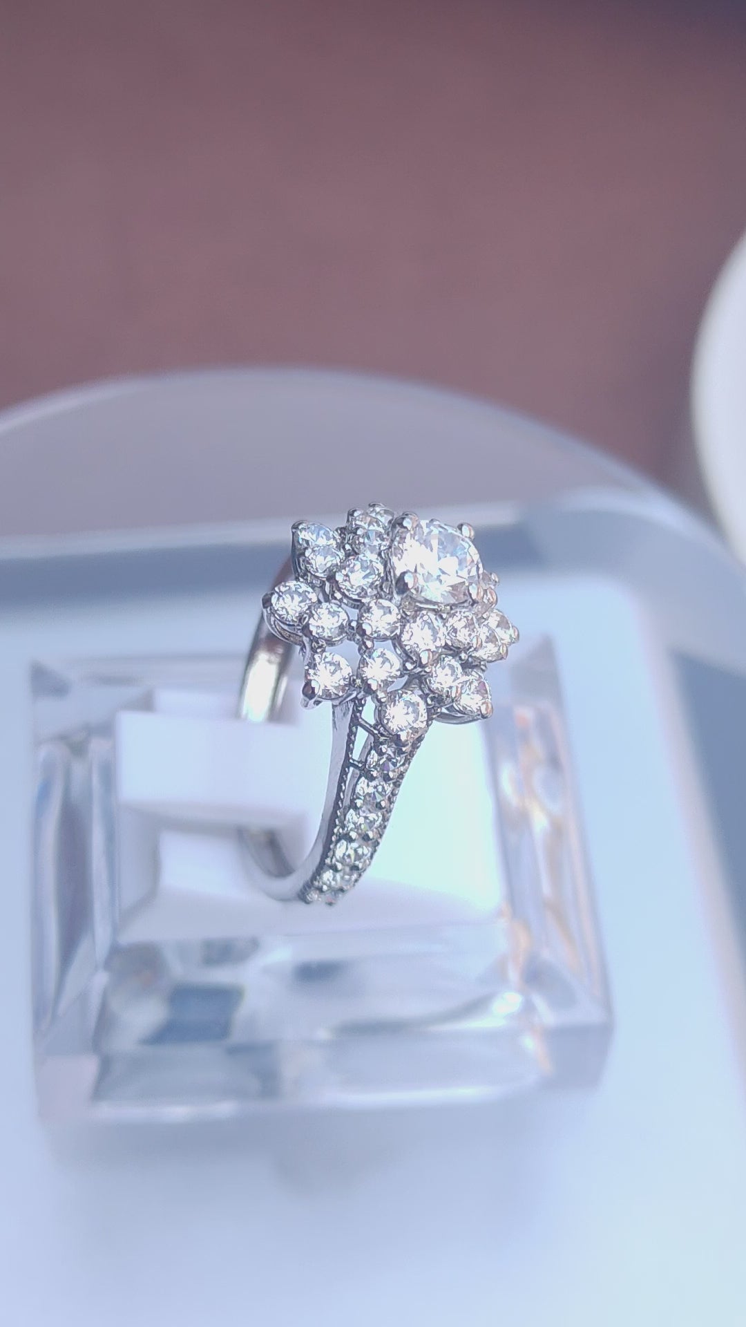 925 SILVER STERLING RING WITH MOISSANITE DIAMOND