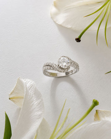 925 SILVER STERLING RING WITH MOISSANITE DIAMOND S22