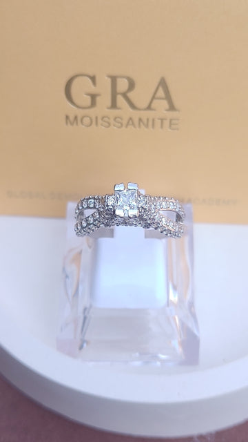 925 SILVER STERLING RING WITH MOISSANITE DIAMOND S14