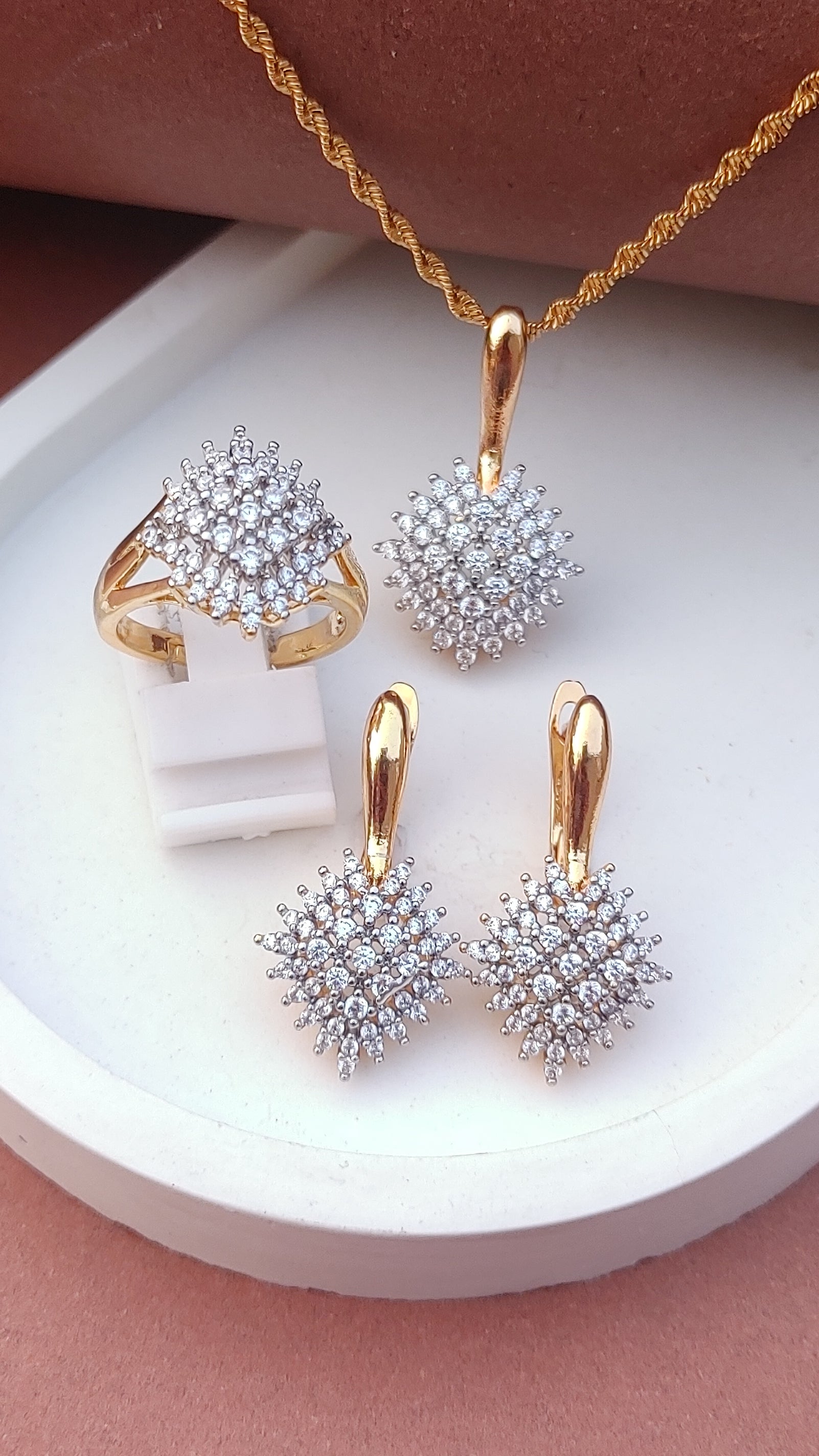 💎Diamond Cut Zircon Locket Set | 22K Gold Plated (1Yrs. Warranty) | MK-380