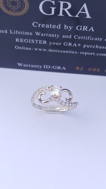 925 SILVER STERLING RING WITH MOISSANITE DIAMOND PAWNABLE AND LEGIT S17