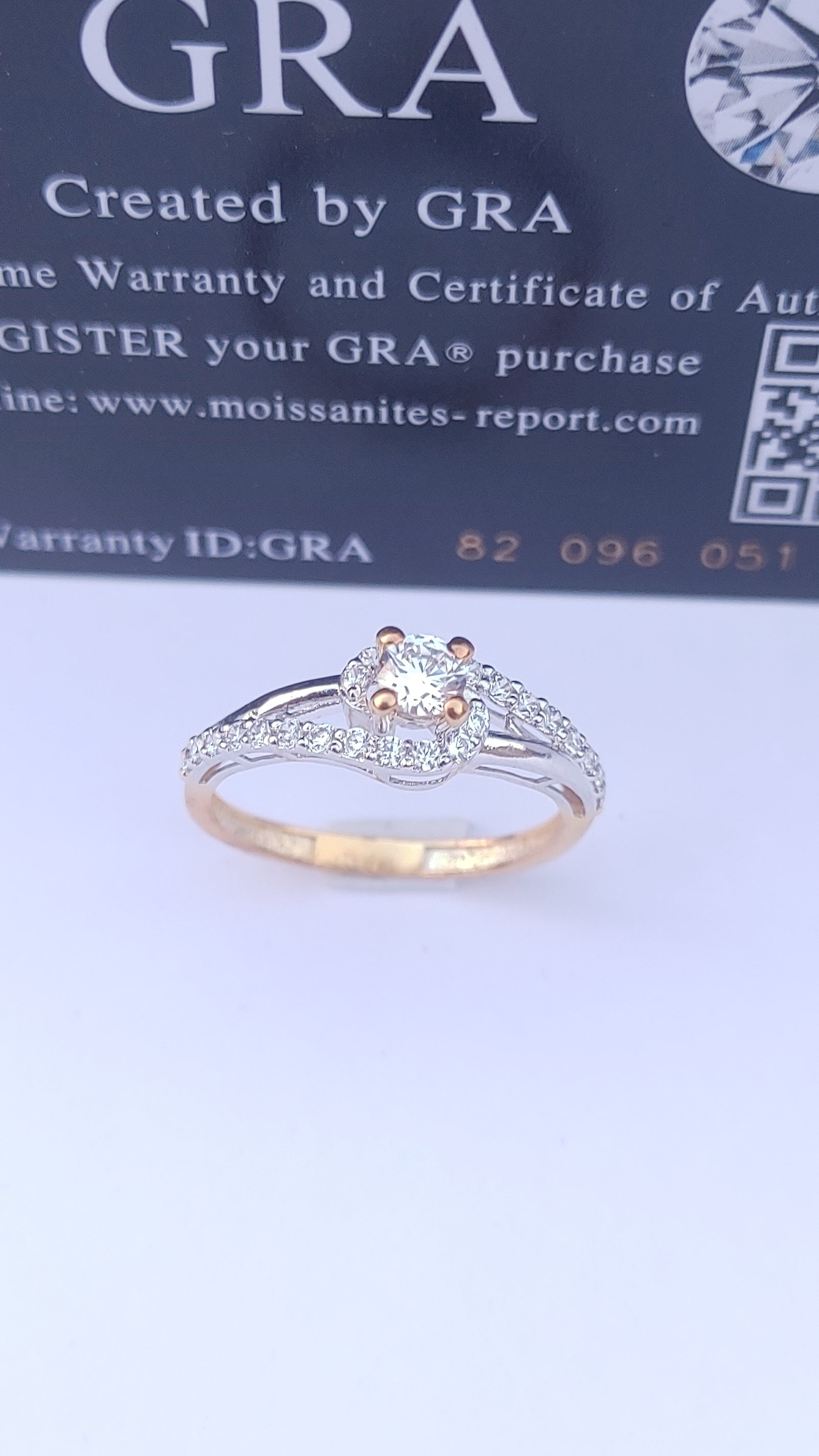 925 SILVER STERLING RING WITH MOISSANITE DIAMOND PAWNABLE AND LEGIT S11