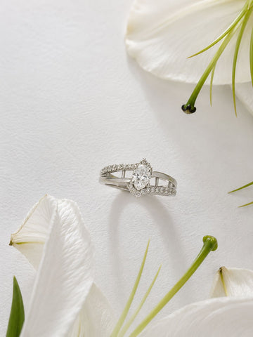925 SILVER STERLING RING WITH MOISSANITE DIAMOND