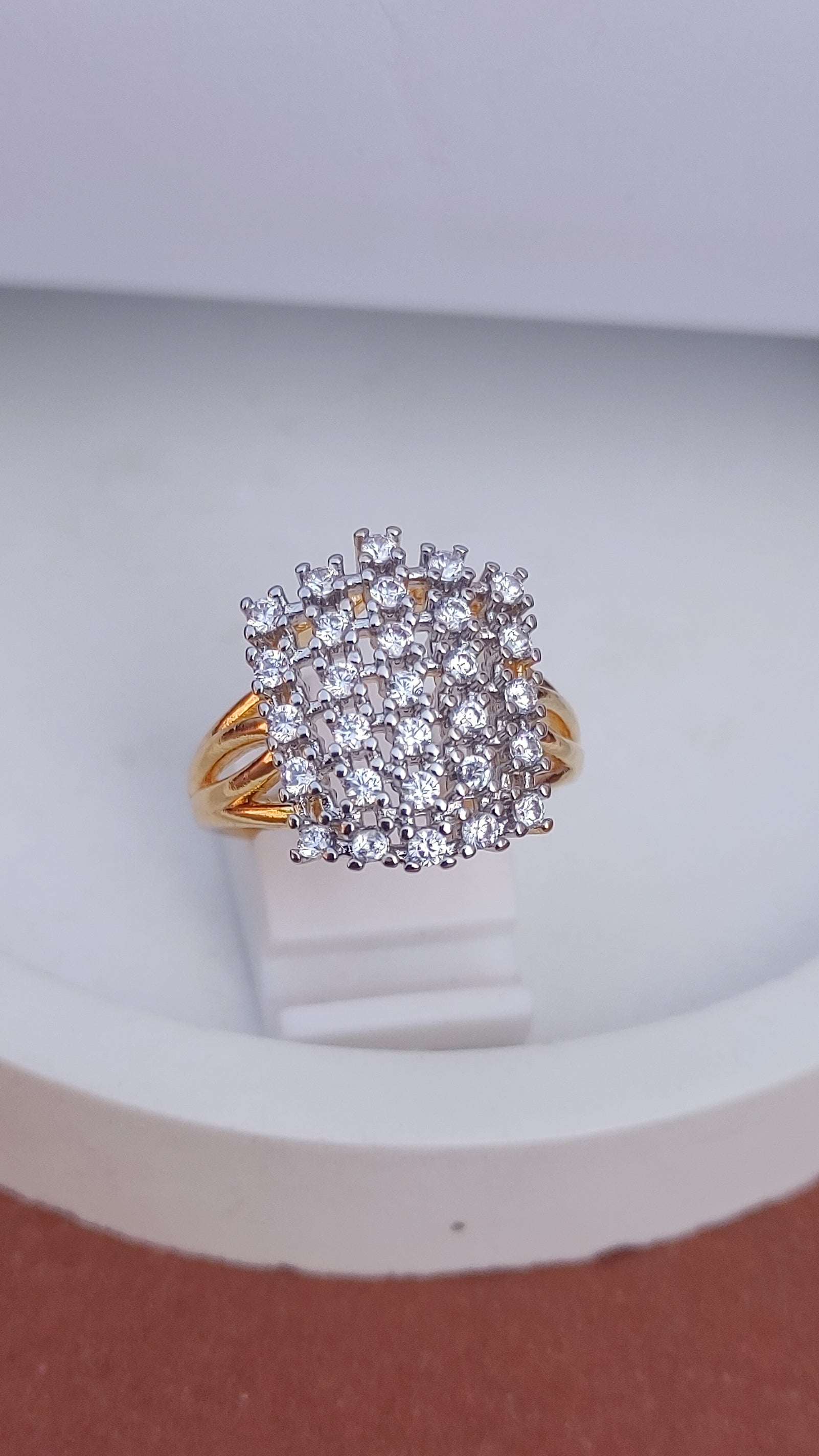 Diamond cut Zircon | judao ring | 22k gold polish |