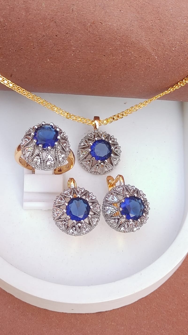 💎Diamond Cut Zircon Locket Set | 22K Gold Plated (1 year Warranty) |