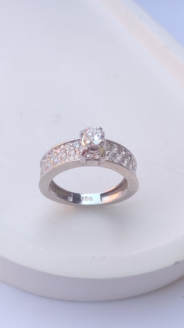 925 SILVER STERLING RING WITH MOISSANITE DIAMOND PAWNABLE AND LEGIT S21