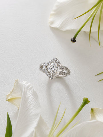 925 SILVER STERLING RING WITH MOISSANITE DIAMOND