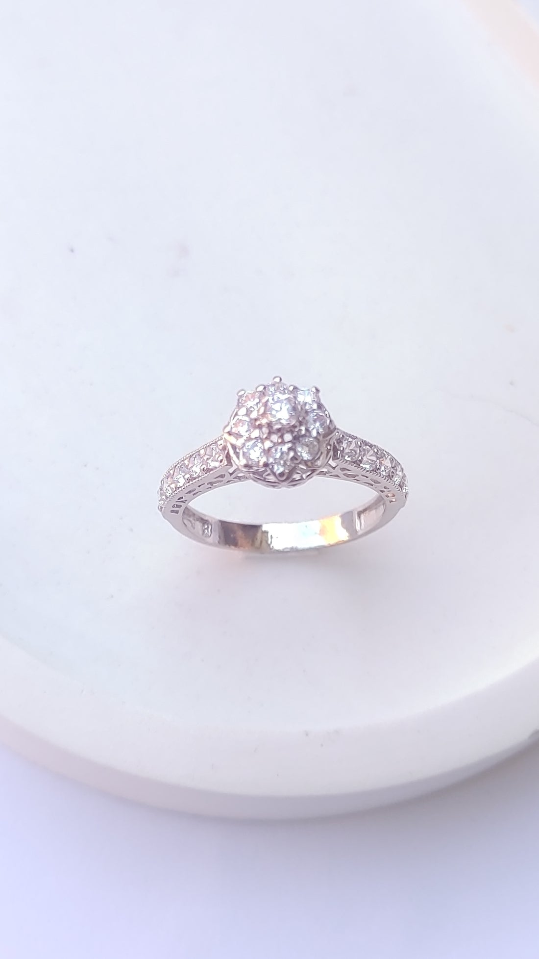 925 SILVER STERLING RING WITH MOISSANITE DIAMOND  S24
