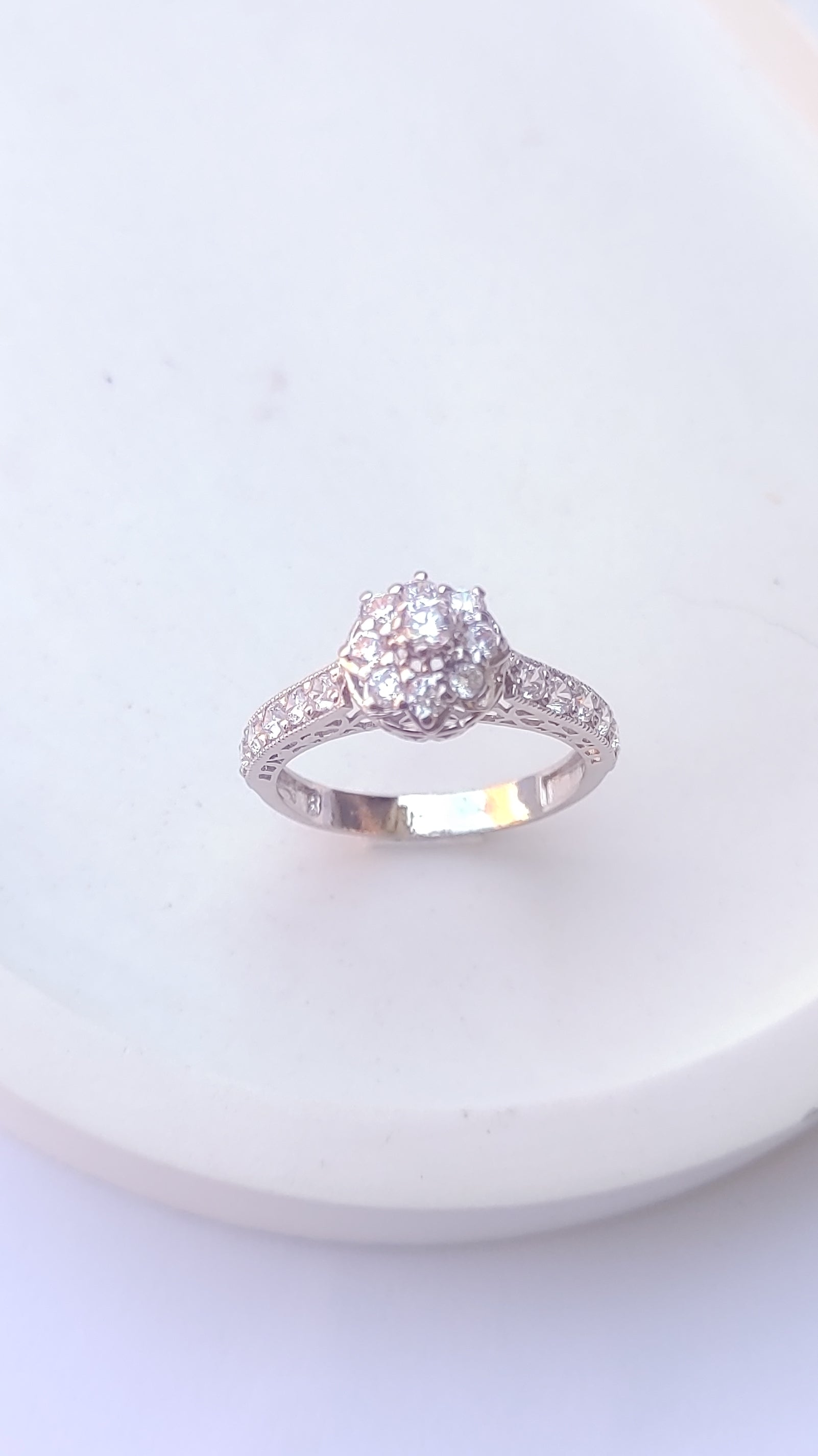 925 SILVER STERLING RING WITH MOISSANITE DIAMOND  S24